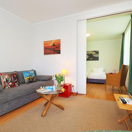 Kaiservillen Heringsdorf - Ferienwohnung Mit 1 Schlafzimmer Und Balkon D132 Eksteriør billede